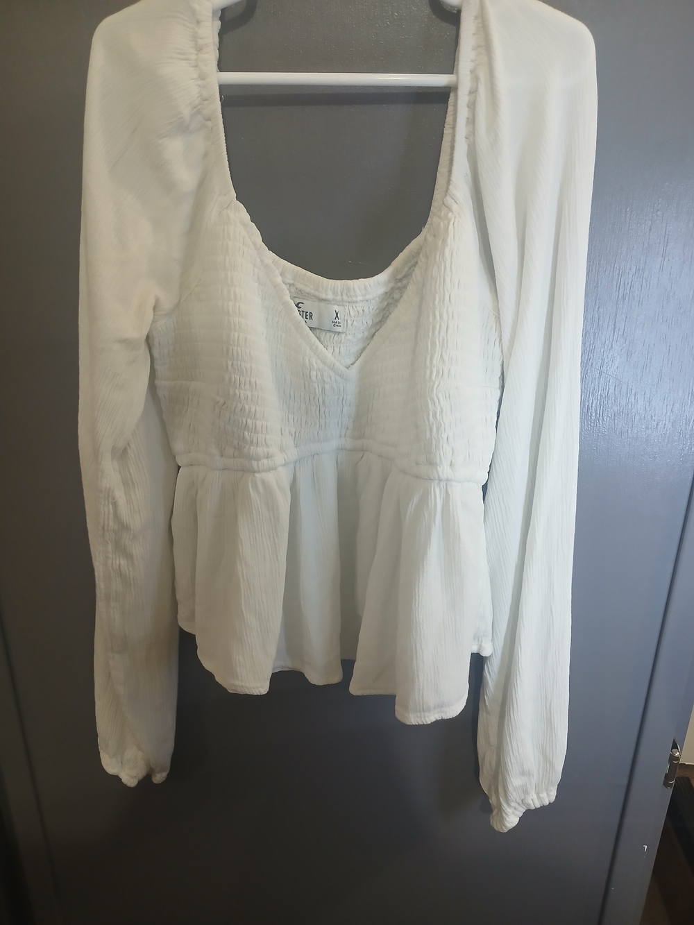 Hollister White Long-Sleeve Peplum Top - Picture 2 of 3